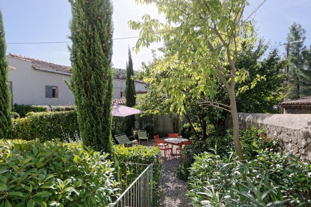 Private Furnished Apartment With All Comfort Has A Garden In A Green Space Meyreuil Luaran gambar