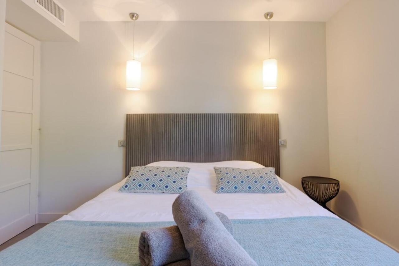 Private Furnished Apartment With All Comfort Has A Garden In A Green Space Meyreuil Luaran gambar