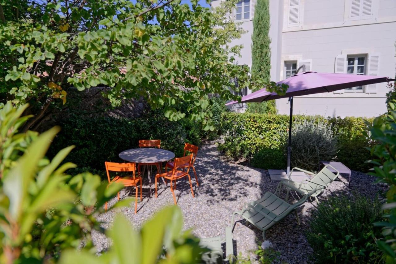 Private Furnished Apartment With All Comfort Has A Garden In A Green Space Meyreuil Luaran gambar