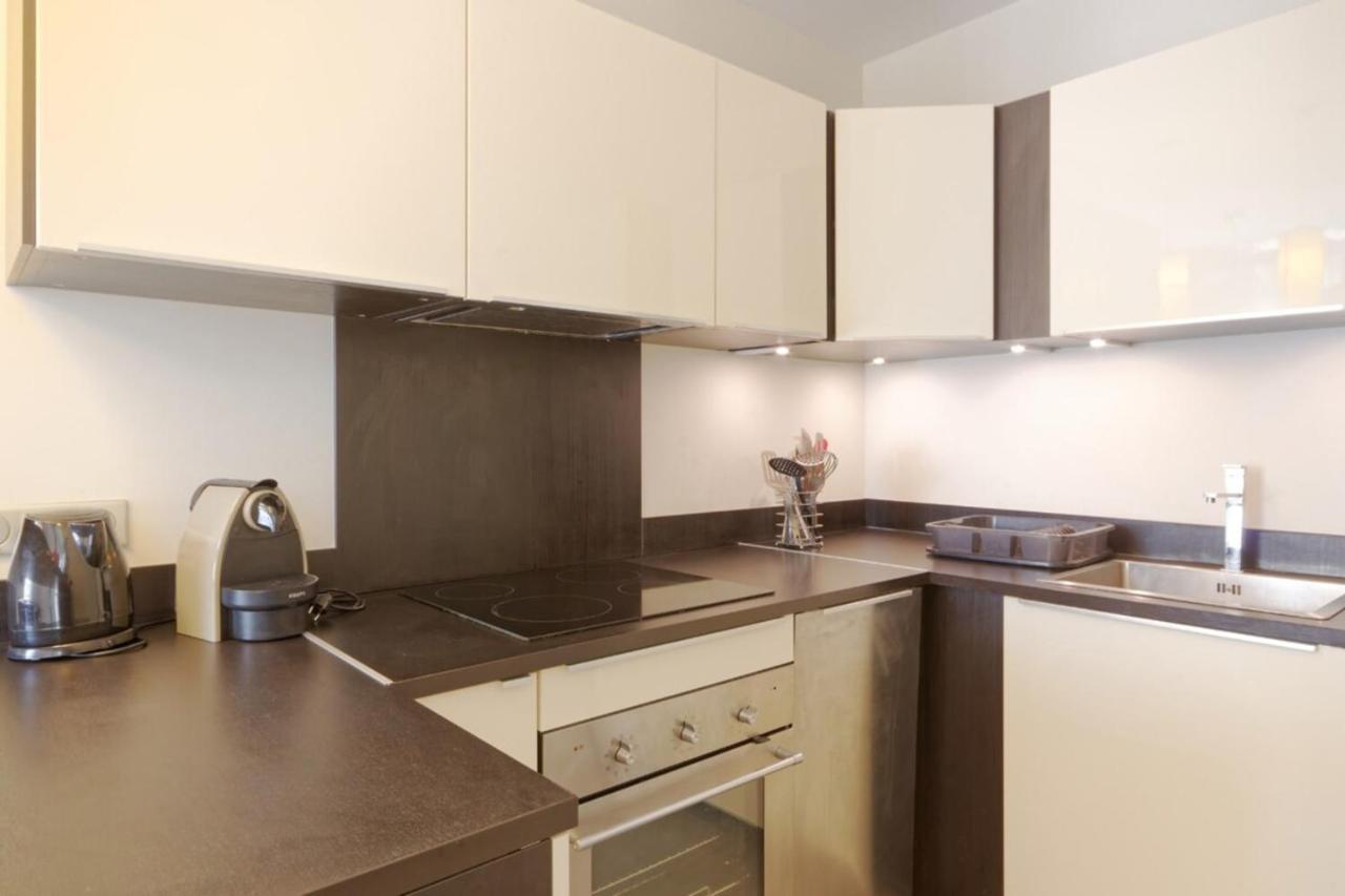 Private Furnished Apartment With All Comfort Has A Garden In A Green Space Meyreuil Luaran gambar