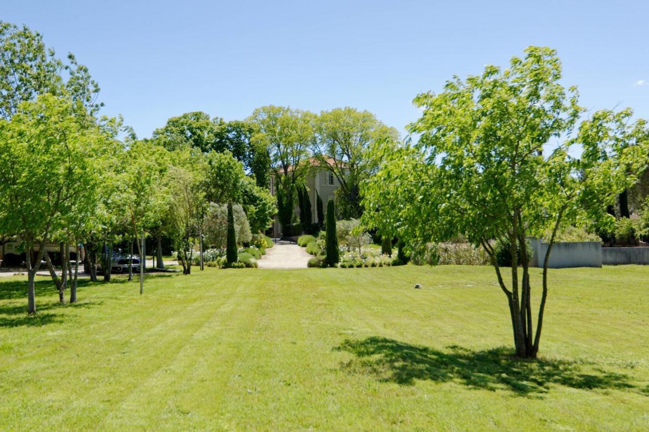 Private Furnished Apartment With All Comfort Has A Garden In A Green Space Meyreuil Luaran gambar